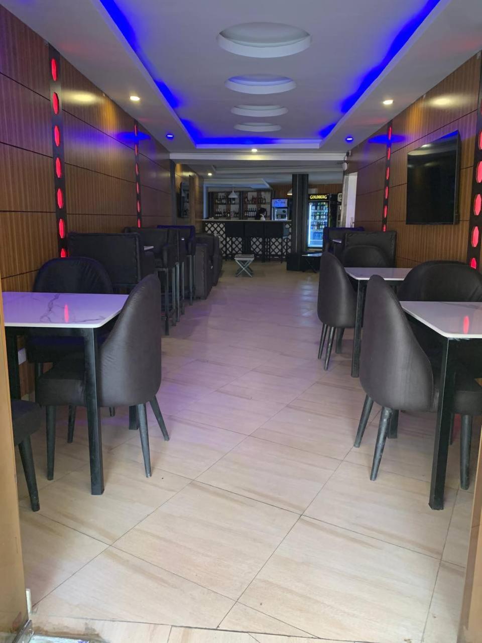 Presken Hotels Alade Avenue Ikeja Exteriör bild